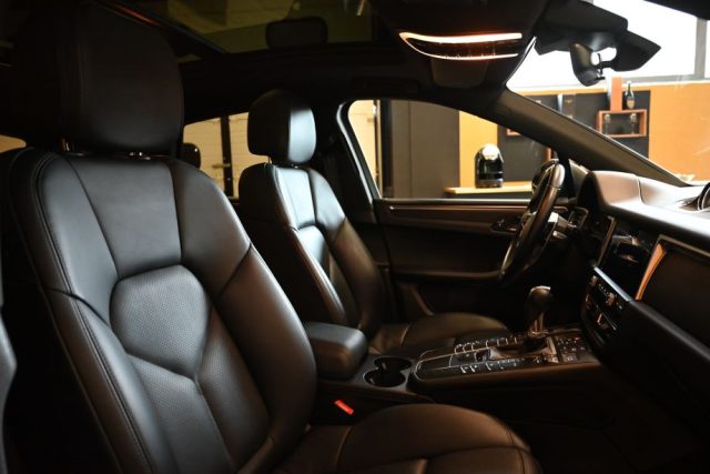 PORSCHE Macan usata 36
