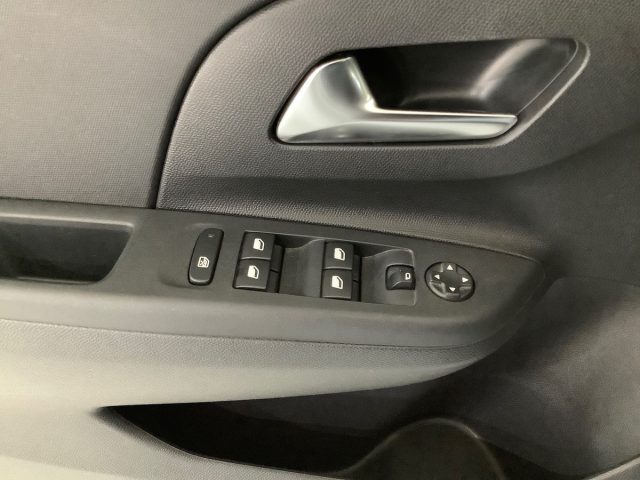 OPEL Corsa usata, con Riconoscimento dei segnali stradali