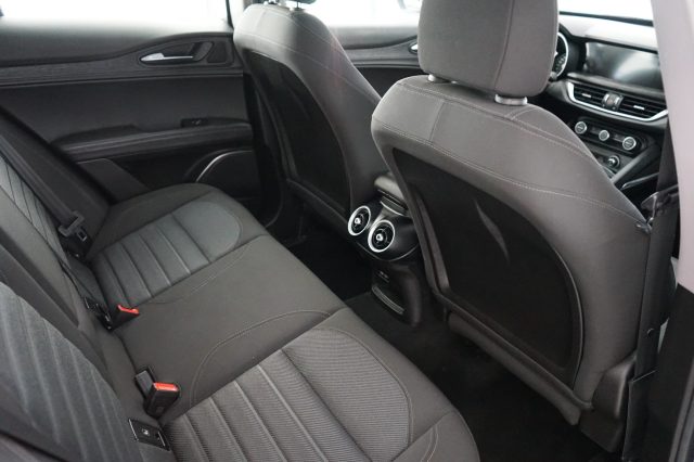 ALFA ROMEO Stelvio usata, con Airbag testa
