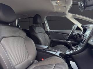 RENAULT Grand Scenic usata, con USB