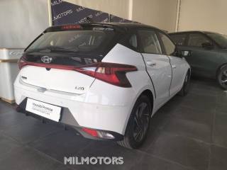 HYUNDAI i20 usata 8