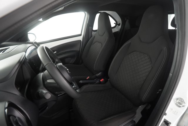 TOYOTA Aygo X usata 2