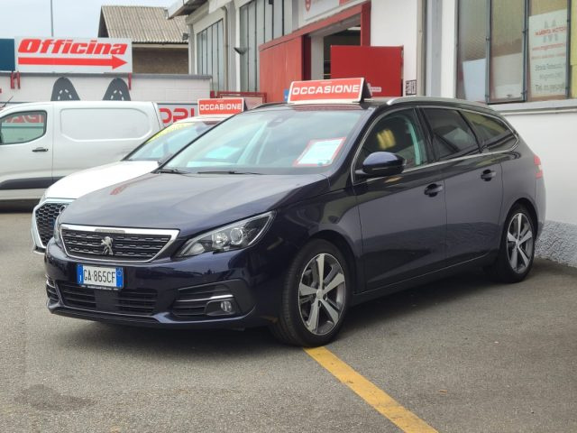 PEUGEOT 308 usata, con Autoradio digitale