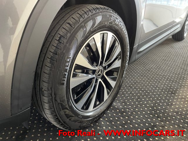 MERCEDES-BENZ GLB 180 usata, con Volante in pelle