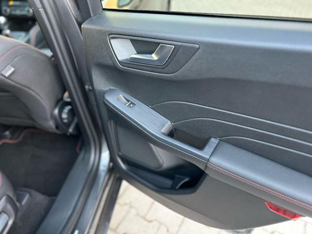 FORD Kuga usata, con Portapacchi