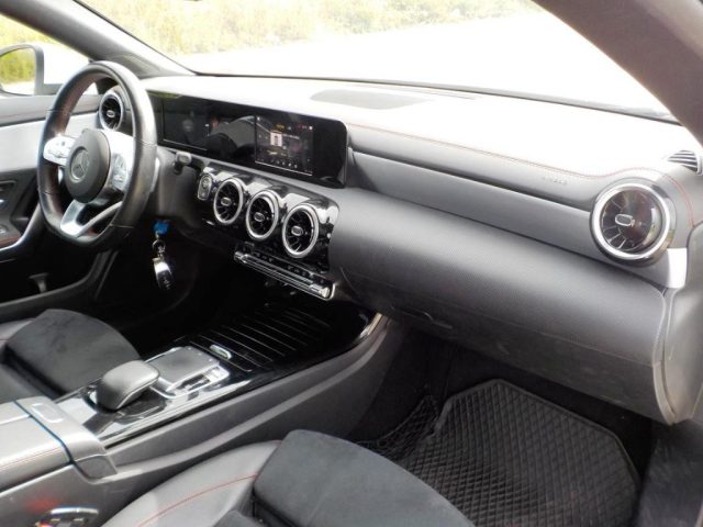 MERCEDES-BENZ CLA 180 usata, con Sedili sportivi