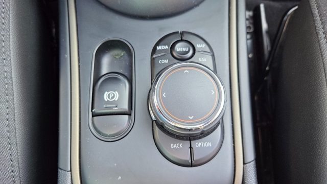 MINI Cooper SE Countryman usata, con Touch screen