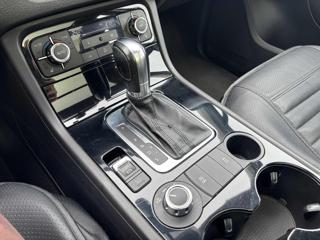 VOLKSWAGEN Touareg usata, con Controllo automatico clima