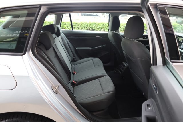 VOLKSWAGEN Golf Variant usata 106