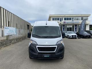 PEUGEOT Boxer usata, con Airbag