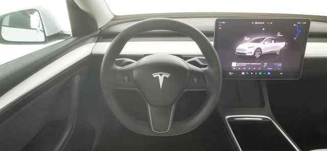 TESLA Model Y usata, con Sensori di parcheggio posteriori