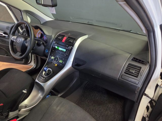 TOYOTA Auris usata, con Specchietti laterali elettrici