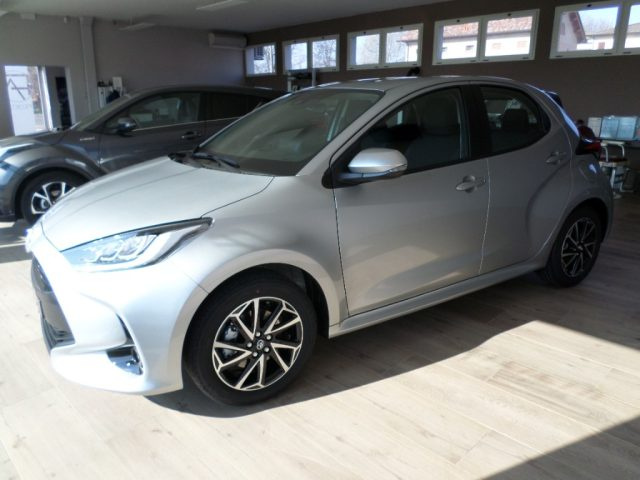 TOYOTA Yaris usata, con Cruise Control