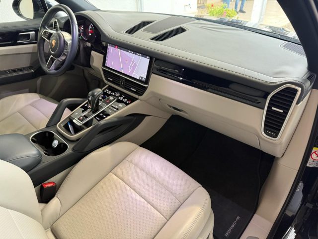 PORSCHE Cayenne usata, con Specchietti laterali elettrici