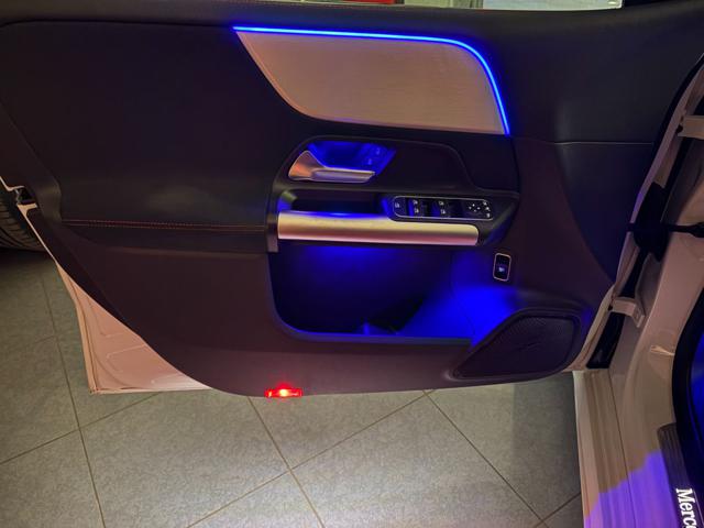 MERCEDES-BENZ B 180 usata, con Park Distance Control