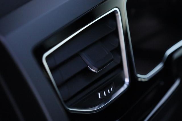 VOLKSWAGEN Taigo usata, con Tettuccio apribile