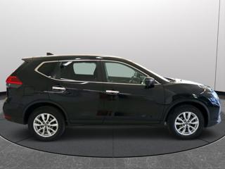 NISSAN X-Trail usata, con USB