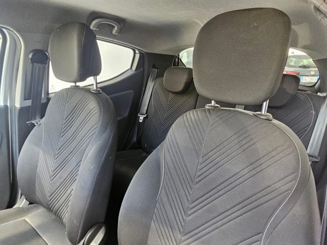LANCIA Ypsilon usata, con Lettore CD