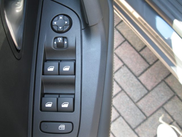 PEUGEOT 2008 usata, con Immobilizzatore elettronico