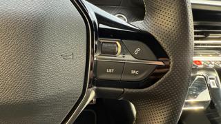 PEUGEOT 2008 usata, con Boardcomputer