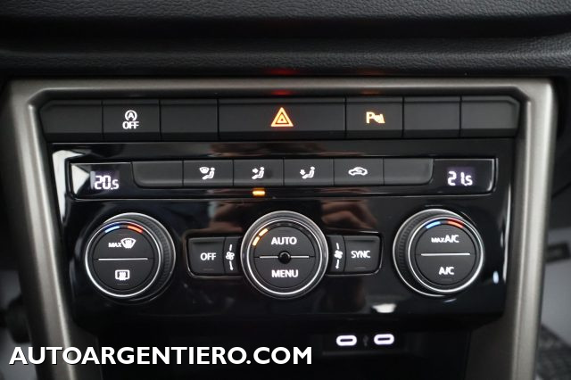 VOLKSWAGEN T-Roc usata, con Controllo automatico clima