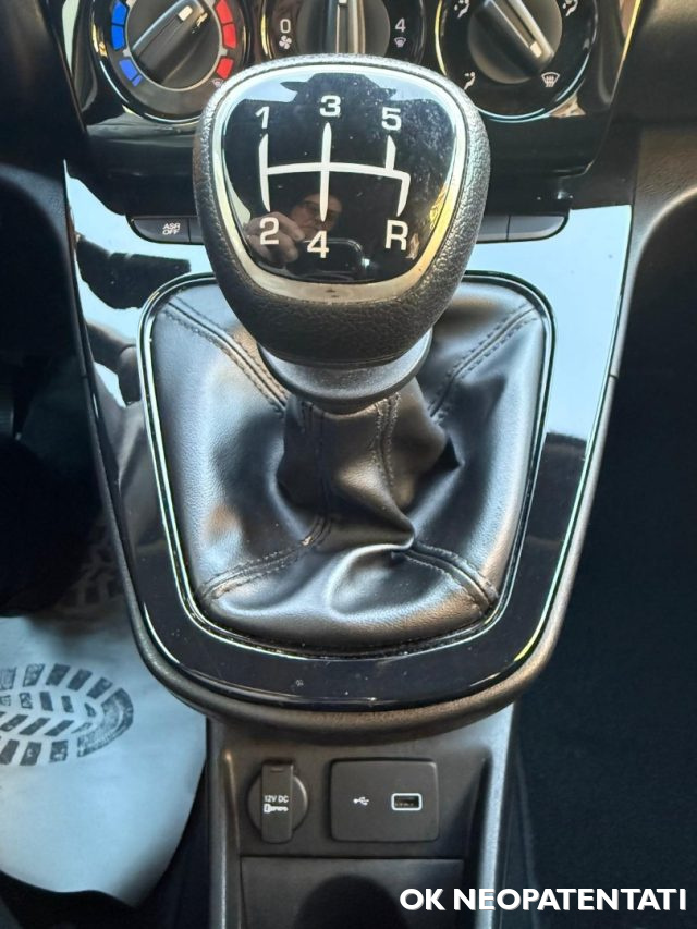 LANCIA Ypsilon usata, con Fendinebbia