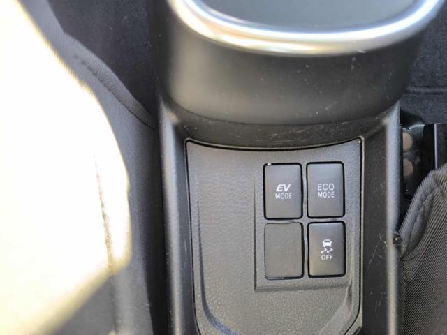 TOYOTA Yaris usata, con Sedile posteriore sdoppiato