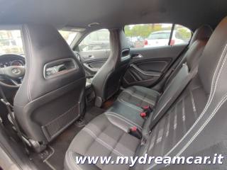 MERCEDES-BENZ GLA 220 usata 21