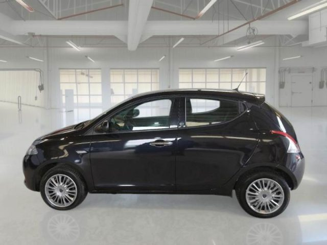 LANCIA Ypsilon usata, con Controllo trazione