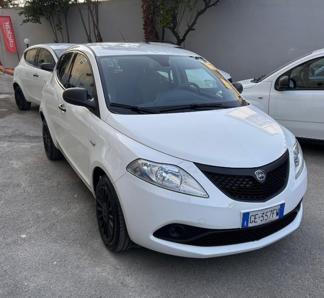 LANCIA Ypsilon usata, con ABS