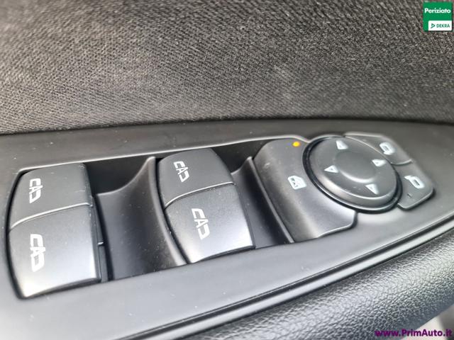 OPEL Insignia usata, con Bracciolo