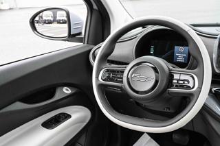 FIAT 500e usata, con Touch screen