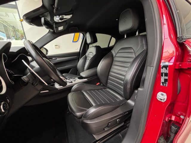 ALFA ROMEO Stelvio usata, con Autoradio digitale