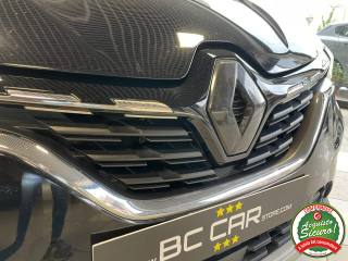 RENAULT Captur usata, con Autoradio digitale