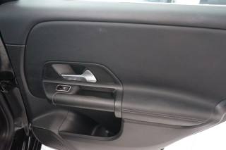MERCEDES-BENZ B 180 usata, con Monitoraggio pressione pneumatici