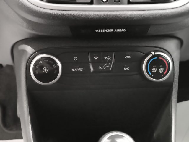 FORD Fiesta usata, con USB
