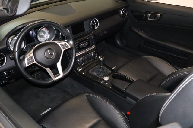 MERCEDES-BENZ SLK 200 usata, con Cerchi in lega