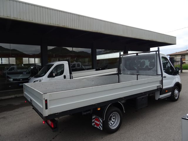 FORD Transit usata, con Touch screen