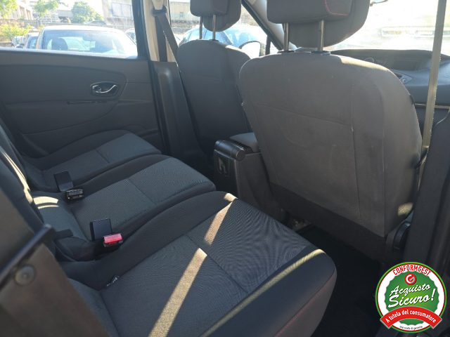 RENAULT Scenic usata, con Autoradio