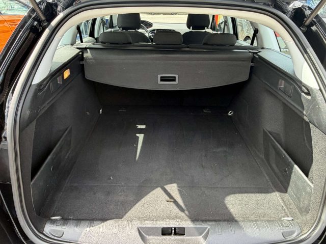PEUGEOT 308 usata, con Sistema di navigazione