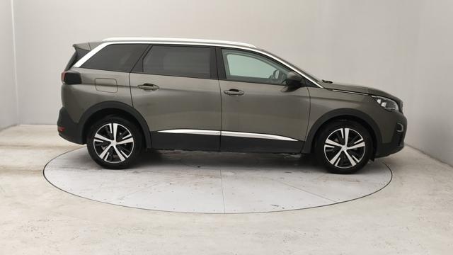 PEUGEOT 5008 usata, con Autoradio