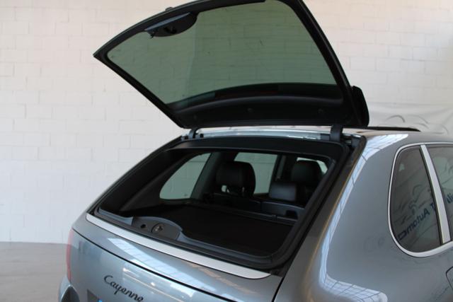 PORSCHE Cayenne usata, con Climatizzatore automatico, 2 zone