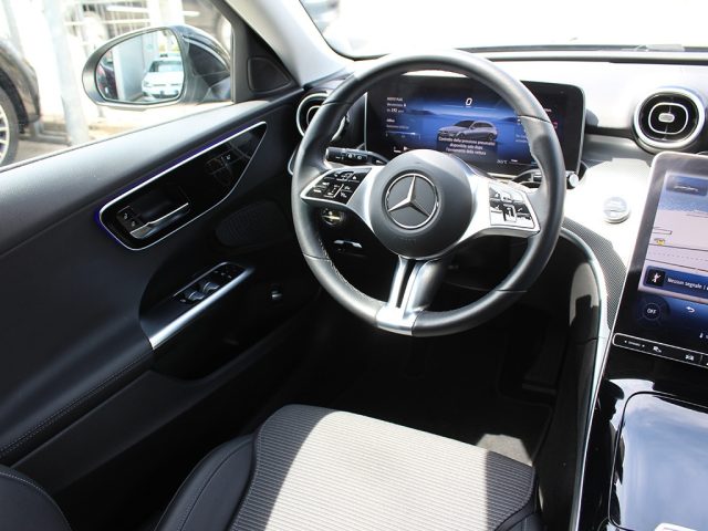 MERCEDES-BENZ C 200 usata, con Sistema di navigazione