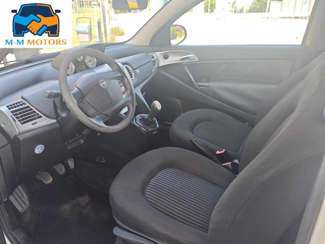 LANCIA Ypsilon usata, con Autoradio