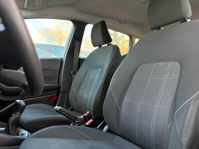 FORD Fiesta usata, con Autoradio