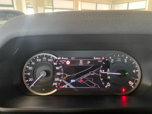 LAND ROVER Defender usata, con Climatizzatore
