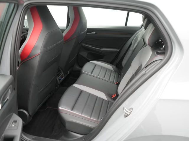 VOLKSWAGEN Golf usata, con Controllo automatico clima