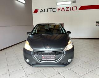 PEUGEOT 208 usata, con Sedile posteriore sdoppiato
