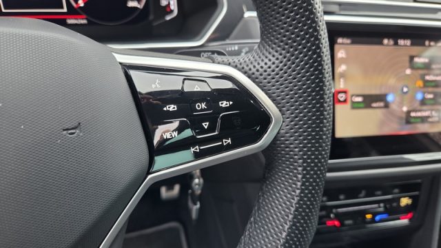 VOLKSWAGEN Tiguan usata, con Park Distance Control