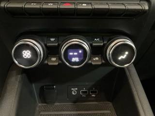 RENAULT Captur usata, con Isofix